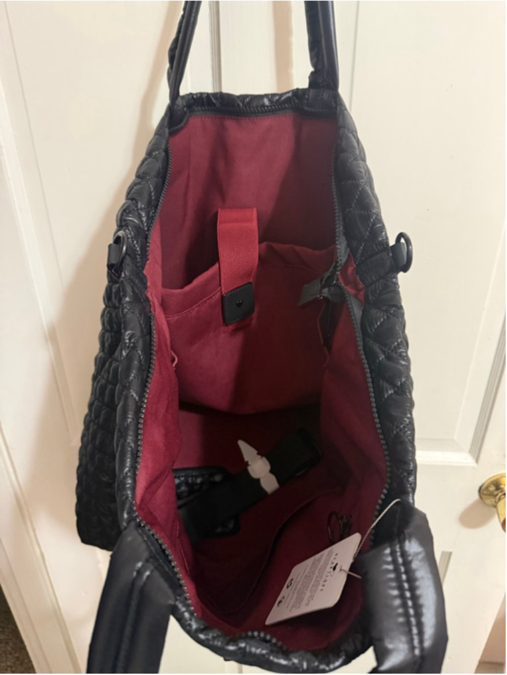HeartLove by Charo Black Quilted Tote Bag w/Coin Pouch and Crossbody Strap NWT - Picture 4 of 11